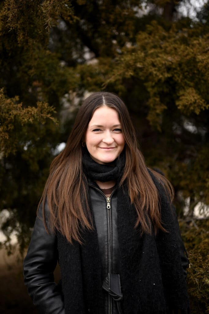 Headshot of CFR Therapist Hannah Reiss, MFT