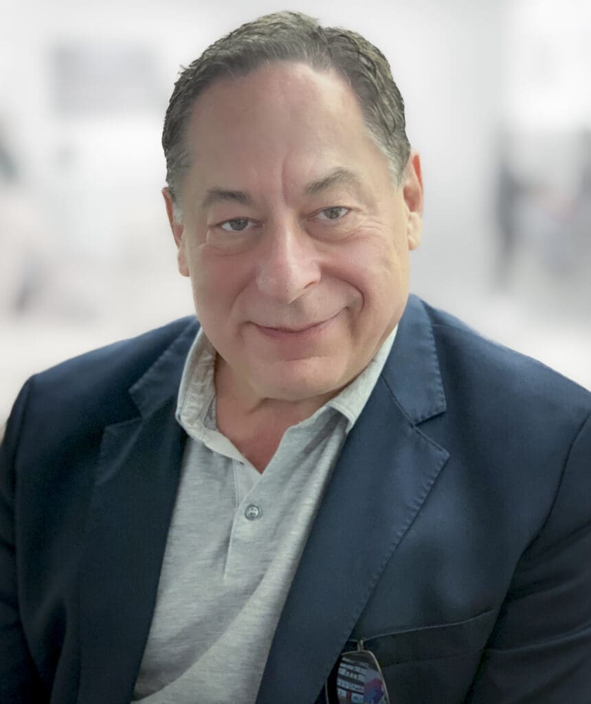 The headshot for Lloyd Bashkin